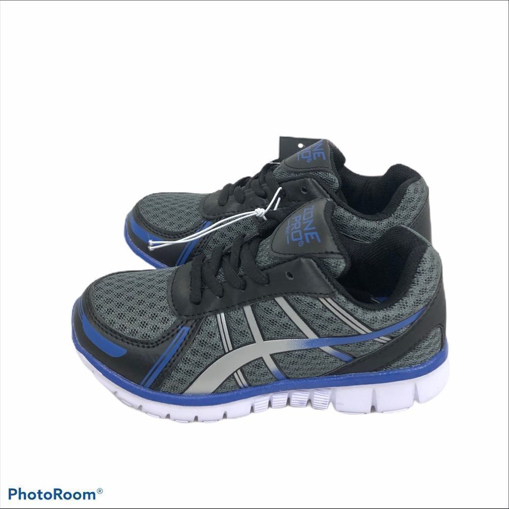 Boys Zone Pro Blue and‎ Black Sneakers Size 2